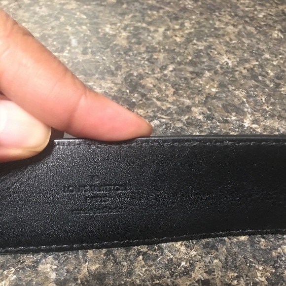 Louis Vuitton belt black - Picture 2 of 5